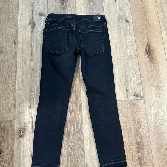 American Eagle Outfitters Super Super Stretch Black Jeggings Crop Sz 6 Long GUC - Picture 10 of 10